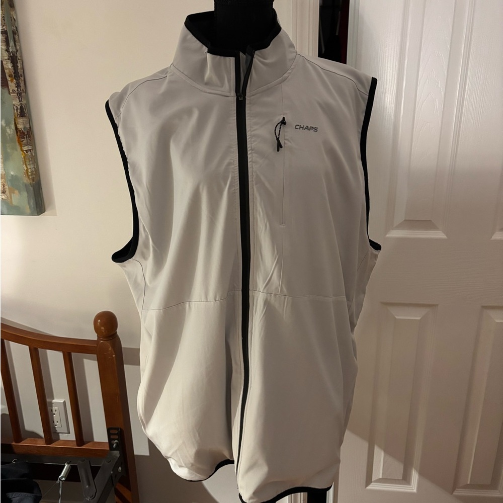 Chaps Men's Golf Woven Vest